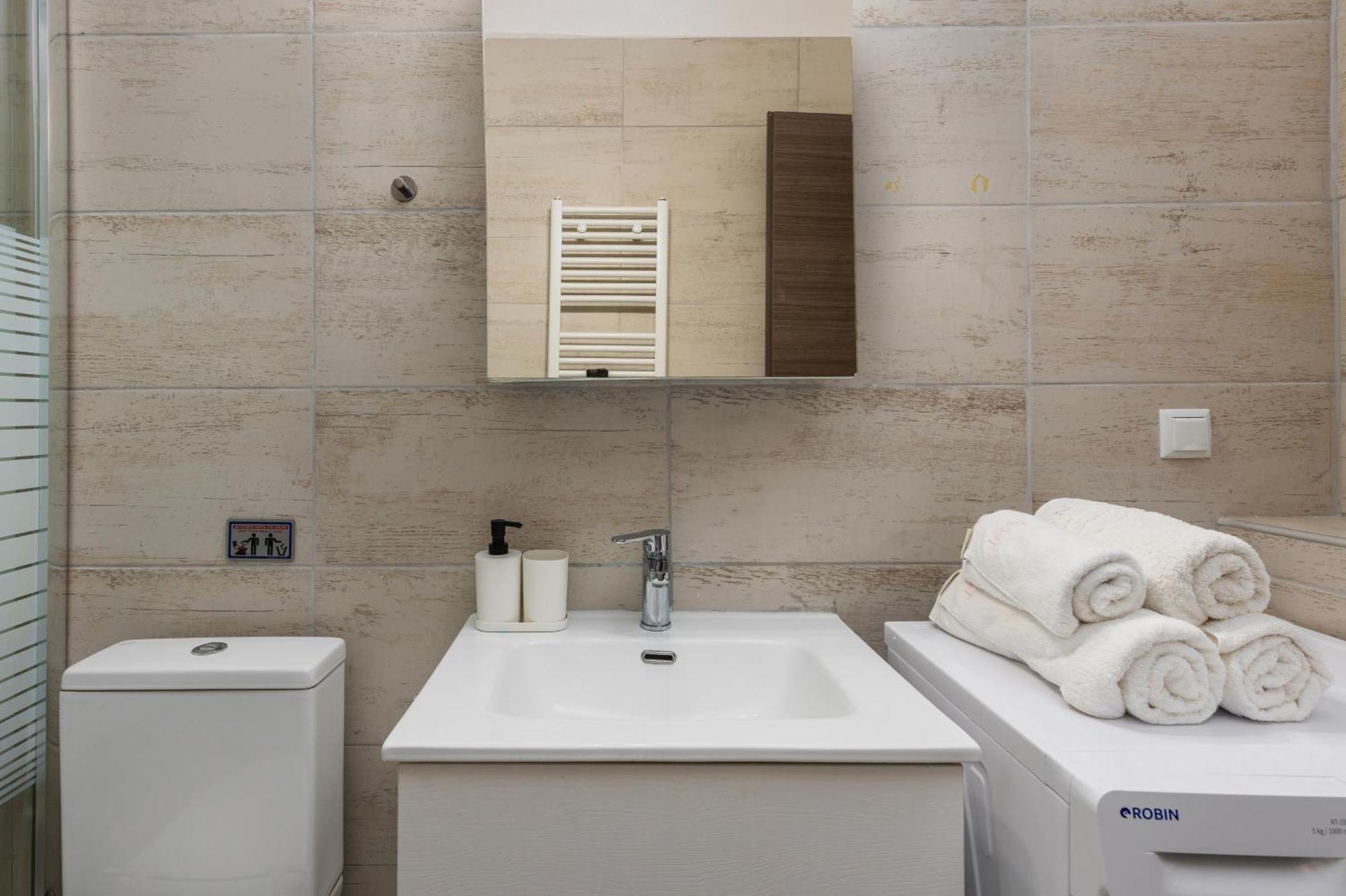 Tropical & Faces By Nest Apartment Salonic Exterior foto