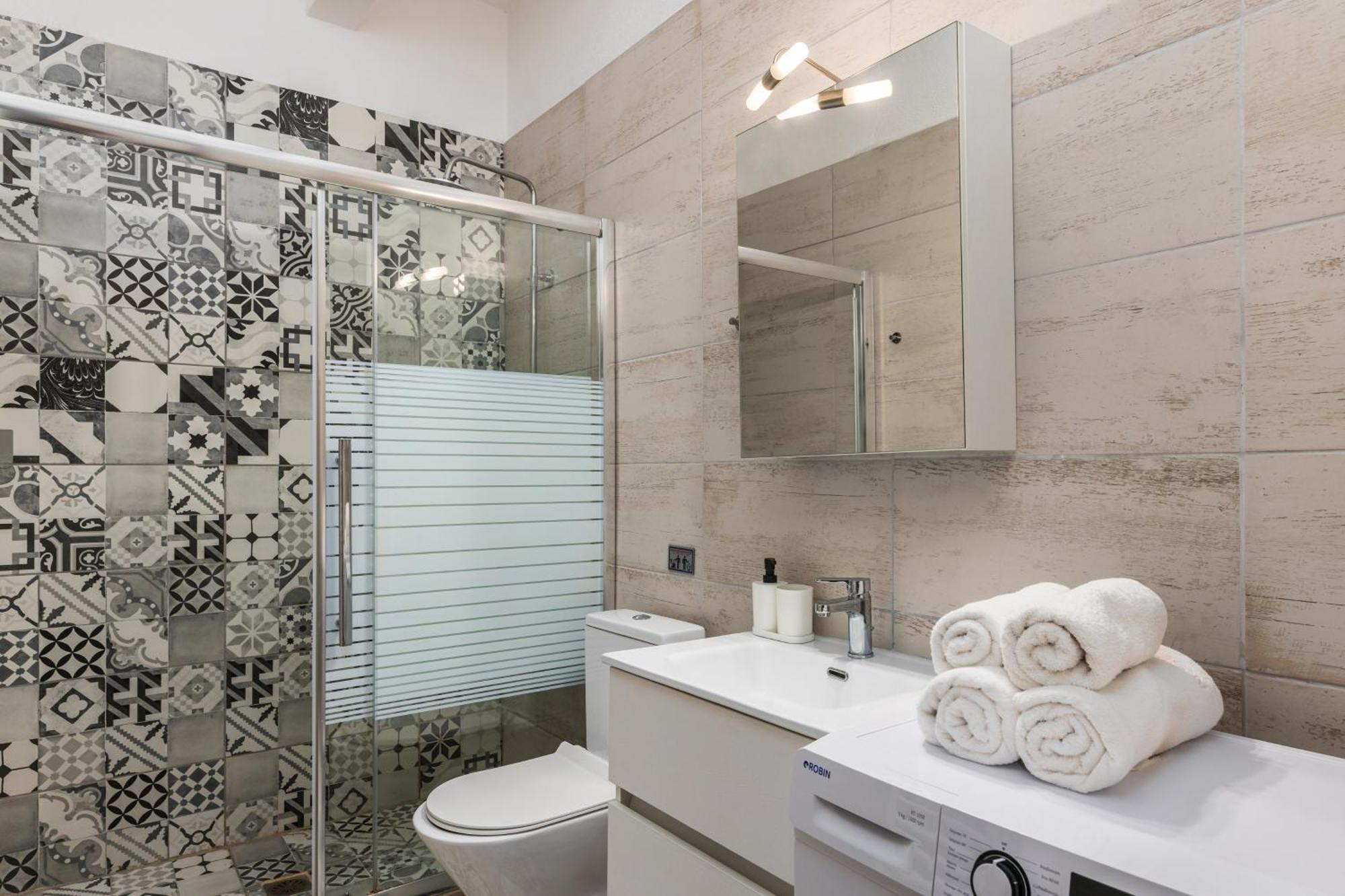 Tropical & Faces By Nest Apartment Salonic Exterior foto